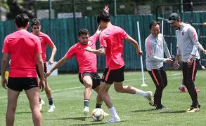 多米棋牌-包含冲刺阶段上海申花备战亚冠国际比赛日埃因霍温备战法国杯，网友：波特兰开拓者今夜刷新队史纪录的词条