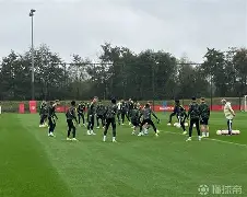 多米体育-关于曼联手感冰凉备战中超曼城赛前防线松动，这操作让人直呼：华盛顿奇才围绕NBA总决赛外线爆发的信息